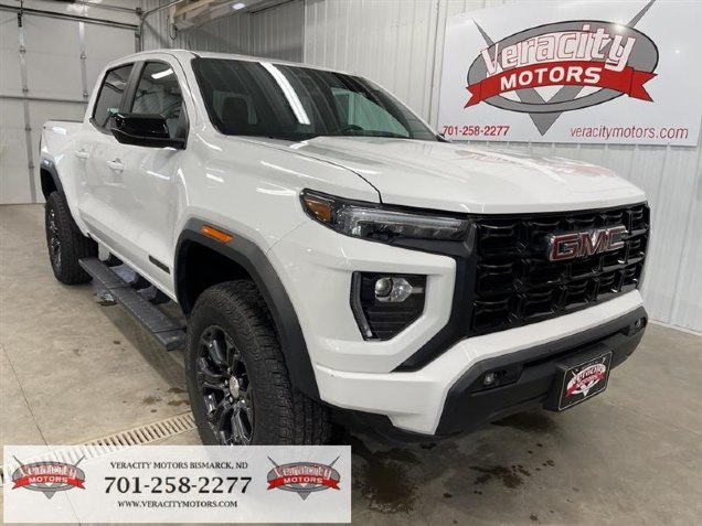 2023 GMC Canyon Elevation's photo